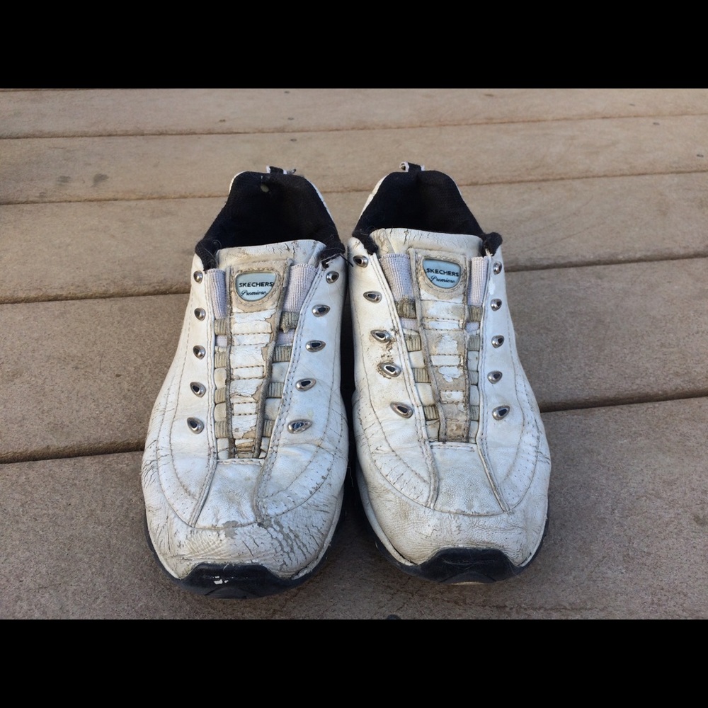 🎉Host Pick🎉 Sketchers Very used sneakers